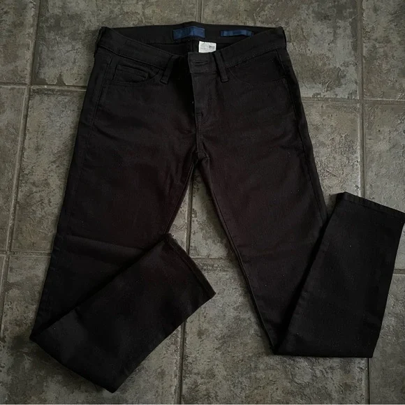 Uniqlo Women’s Black Jeans . Size 26 inch . New . Stylish - Picture 3 of 5